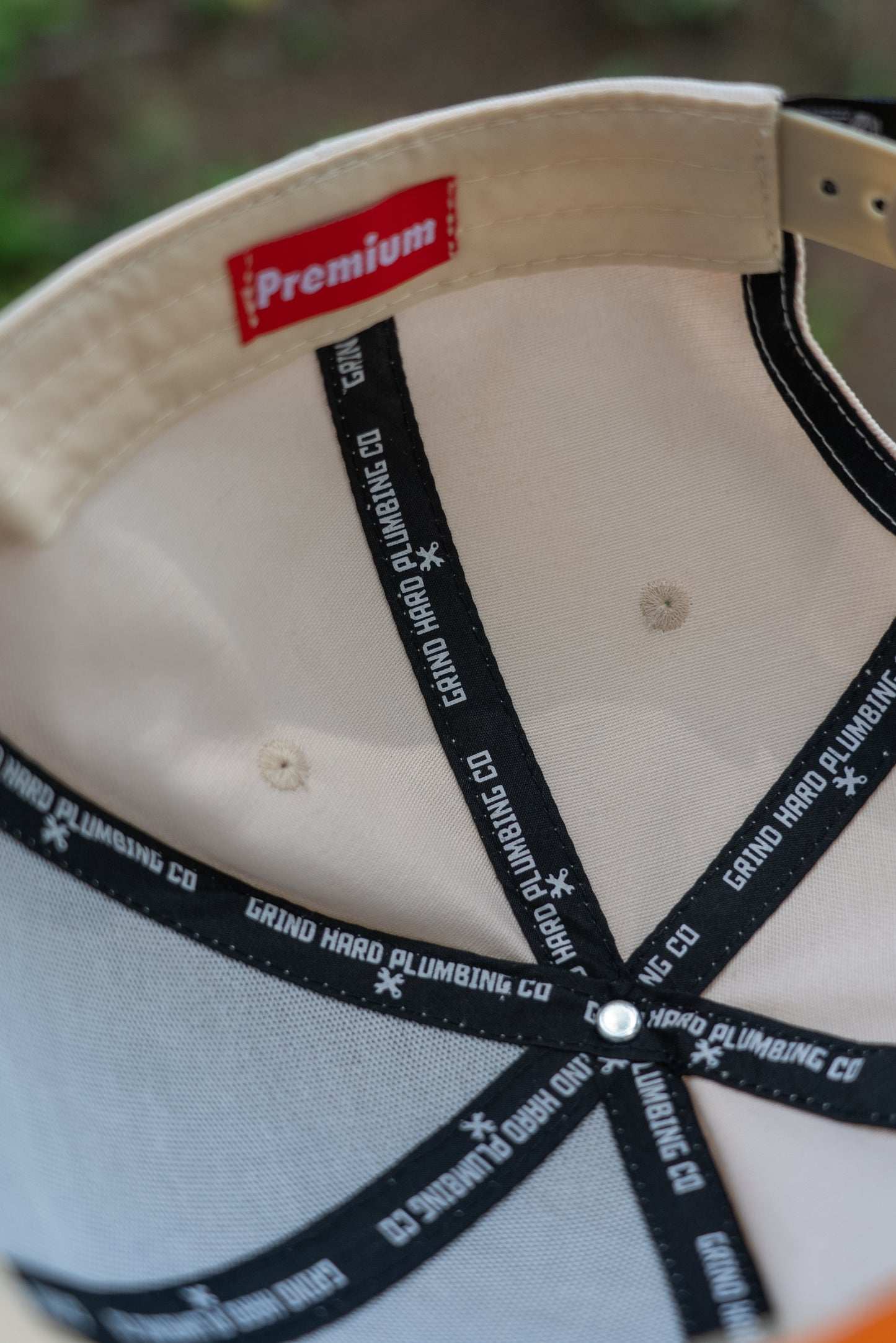 UPSIDE DOWN GRIND HAT